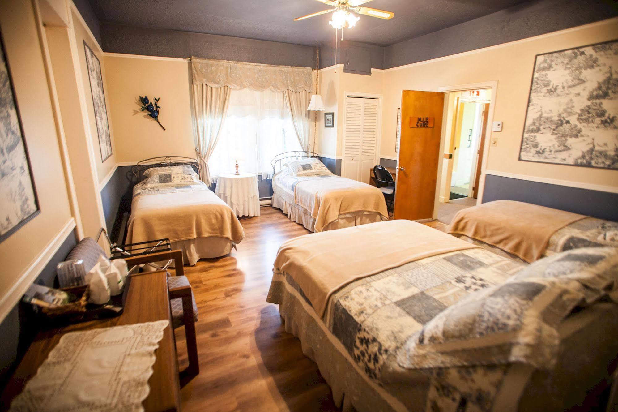 Auberge Presbytere Mont Lac-Vert Hébertville Extérieur photo